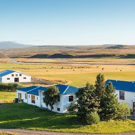 Brekkulaekur Guesthouse Hunathing Vestra Bagian luar foto
