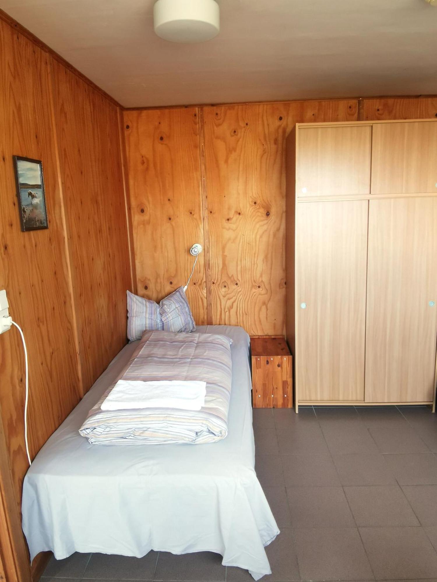 Brekkulaekur Guesthouse Hunathing Vestra Bagian luar foto