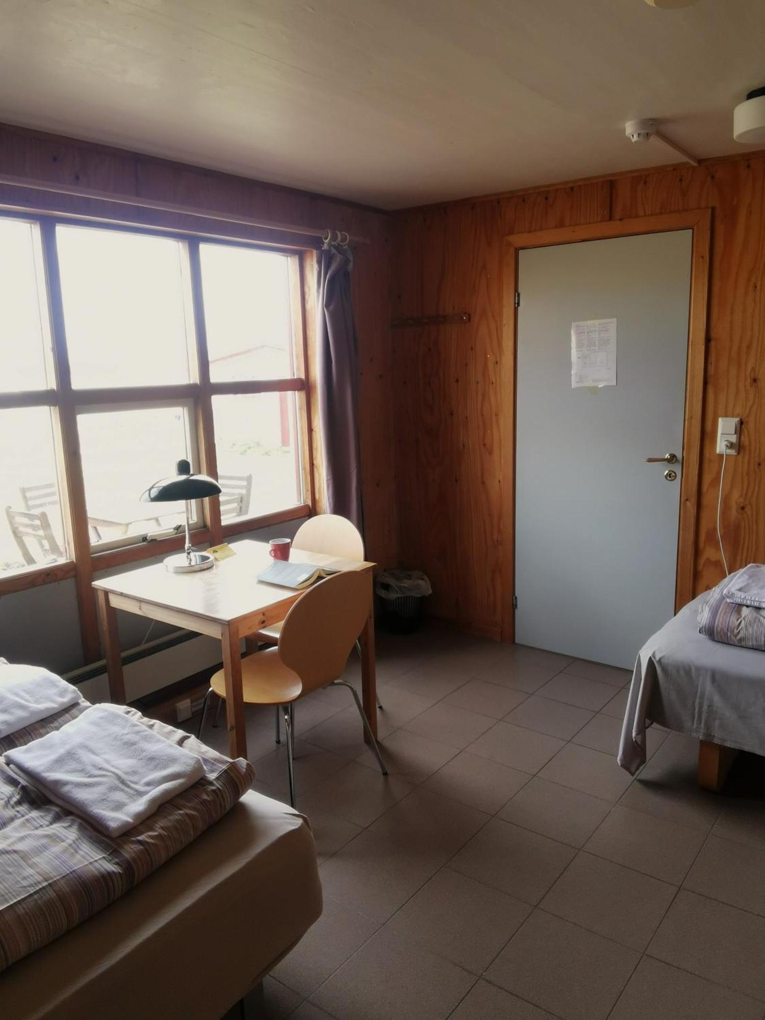 Brekkulaekur Guesthouse Hunathing Vestra Bagian luar foto