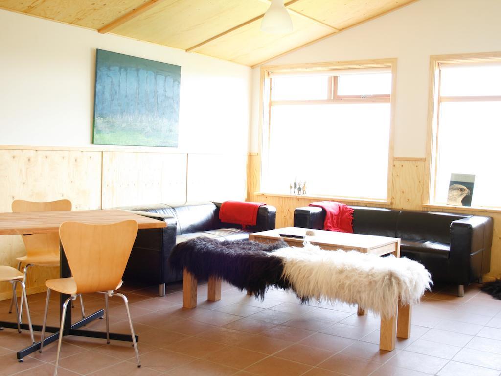 Brekkulaekur Guesthouse Hunathing Vestra Bagian luar foto