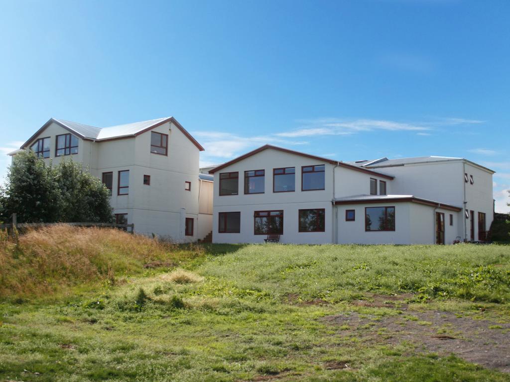 Brekkulaekur Guesthouse Hunathing Vestra Bagian luar foto