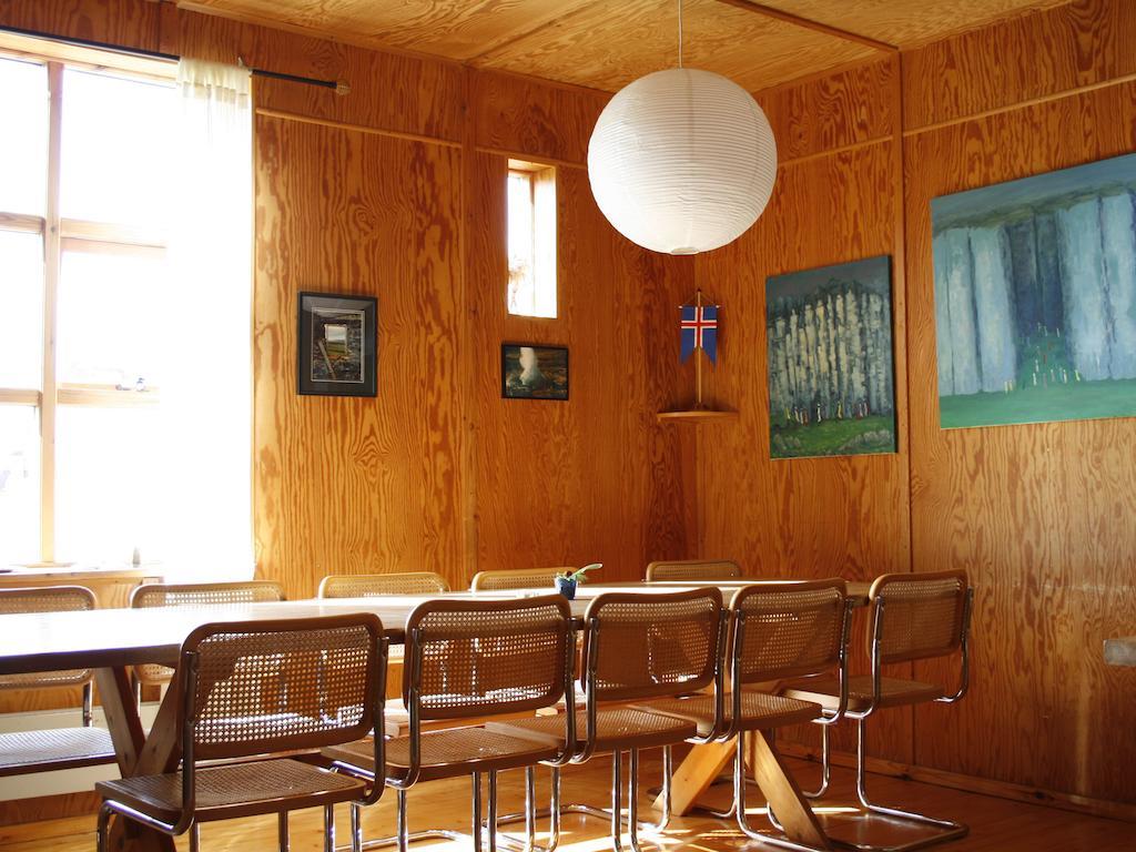 Brekkulaekur Guesthouse Hunathing Vestra Bagian luar foto