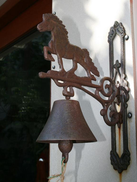 Brekkulaekur Guesthouse Hunathing Vestra Bagian luar foto