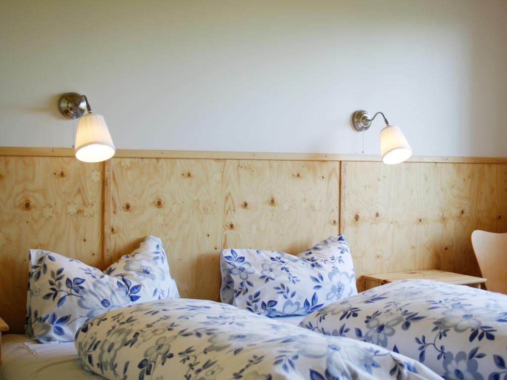 Brekkulaekur Guesthouse Hunathing Vestra Ruang foto