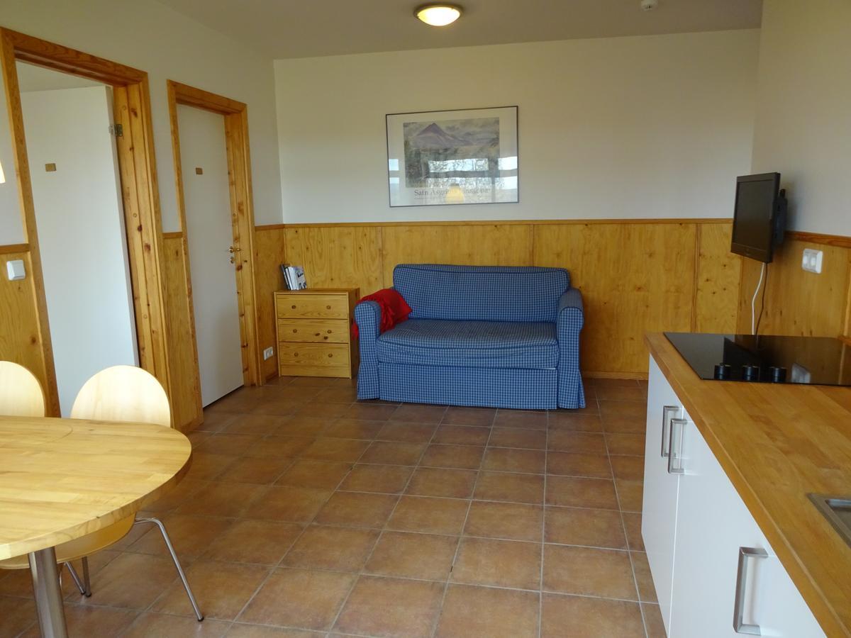 Brekkulaekur Guesthouse Hunathing Vestra Bagian luar foto
